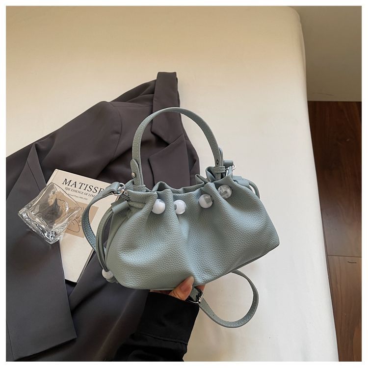 Versatile Cloud Handbag For Women Textured Commuter Shoulder Bag_voghion.com
