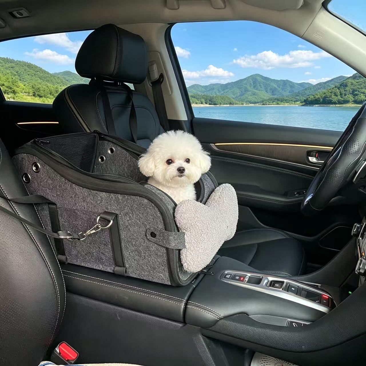 宠物车载中控窝车载垫小型犬安全座椅狗坐车车载狗便携式移动狗窝
