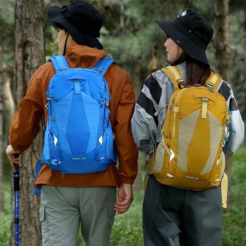 徒步户外登山包休闲轻便双肩包背包男女尼龙旅行泼水旅游运动