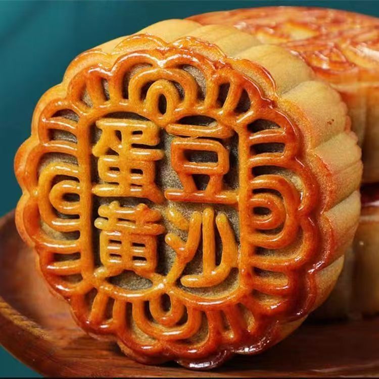 80g蛋黄月饼广式莲蓉板栗传统豆沙中秋中秋月饼糕点点心零食批发
