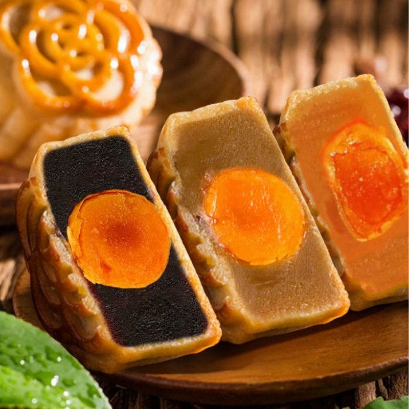 【批发低价】蛋黄大月饼广式月饼莲蓉蛋黄月饼豆沙中秋月饼糕点 图 5