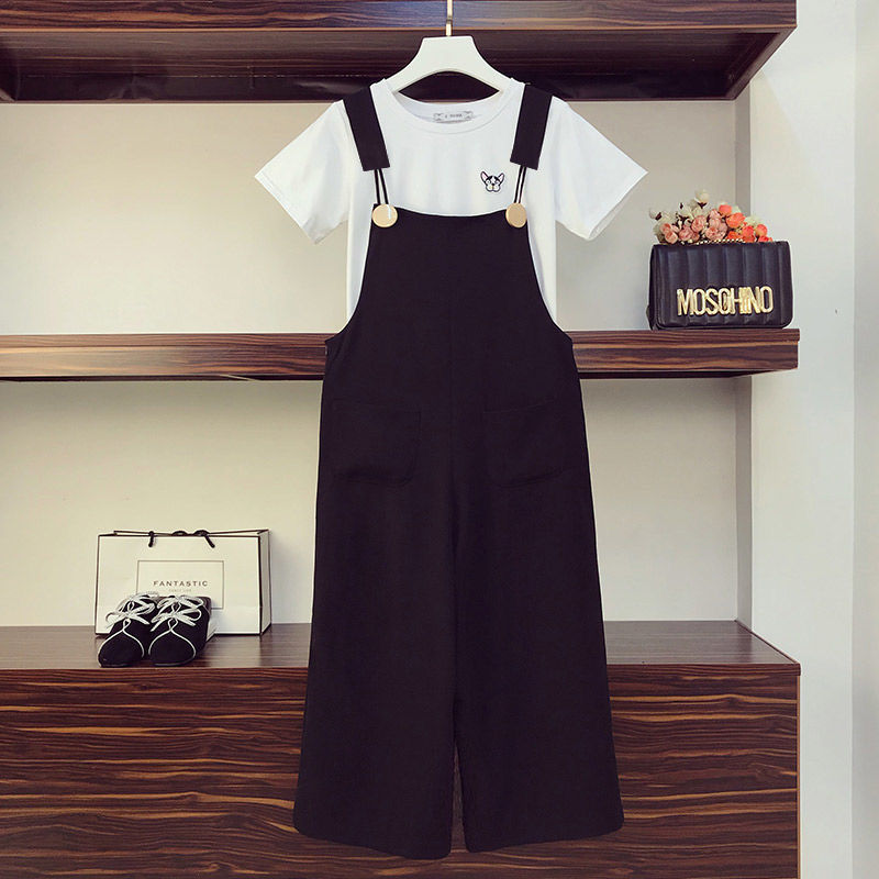 Internet celebrity small bib suit women's summer 2020 new all-match age-reducing age-reducing skin-thin suspenders two-piece set