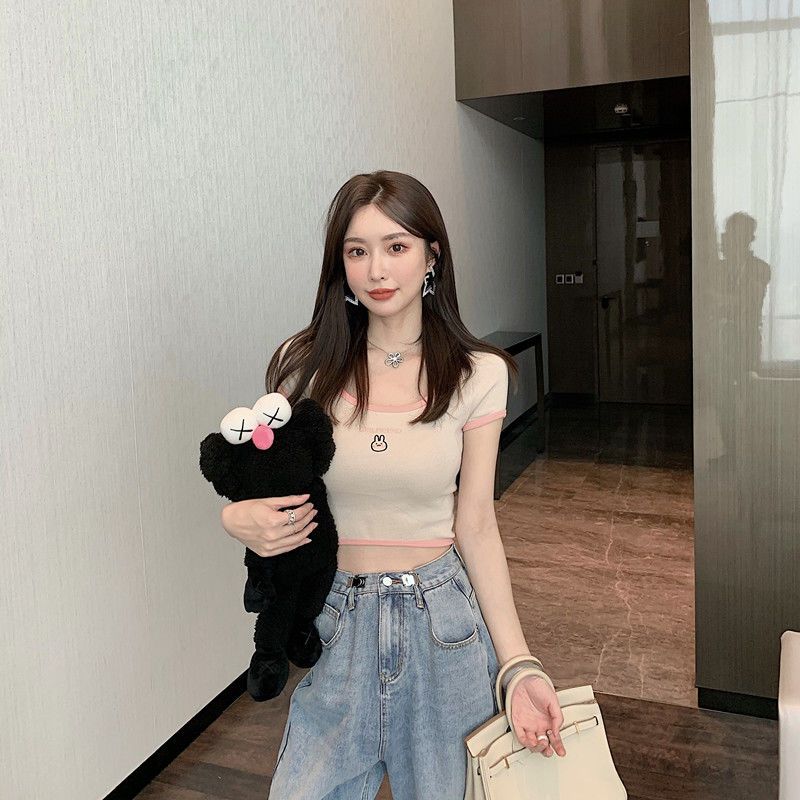 Summer small man all-match new short section navel tight tight t-shirt female students short-sleeved self-cultivation embroidery ins wind top
