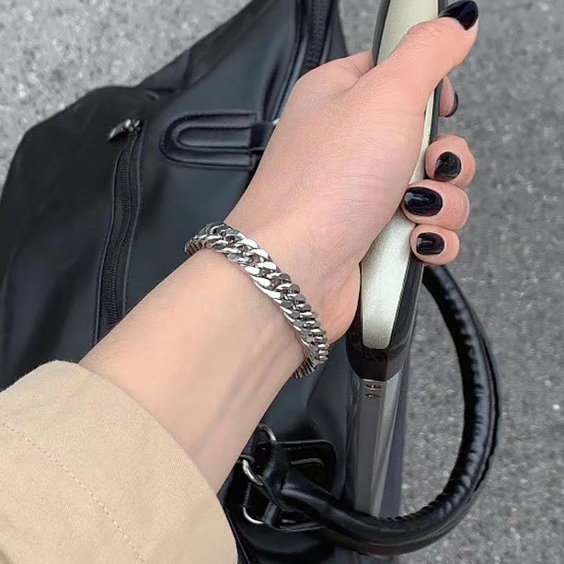 Titanium steel non-fading trendy men's bracelets women's hand accessories ins niche design couple bracelets hip-hop bracelets Cuban chain