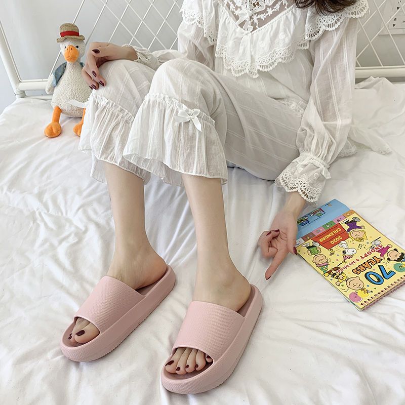Japanese-style household super thick-soled sandals and slippers for women in summer