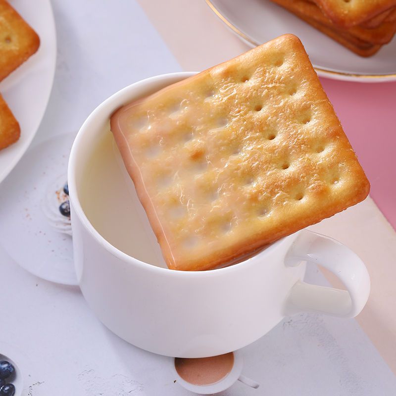 网红咸芝士饼干500g整箱乳酪食品营养早餐脆小饼干休闲零食小吃