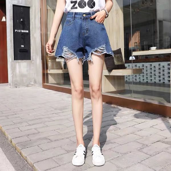 Large size women's wide leg pants fat MM short hot pants women's thin summer 200kg slim Joker denim shorts women ins