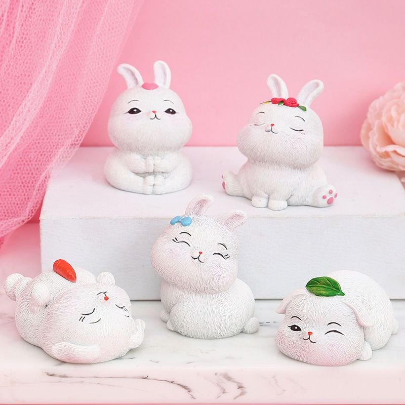 Cute cat ornaments creative resin car decoration cure small Japanese office desk top birthday gift