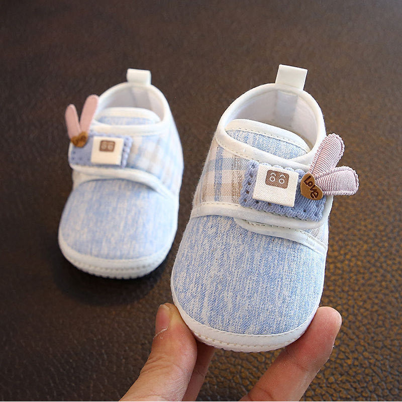 0-1 year old baby shoes male 6-8 months baby shoes spring and autumn March newborn soft soled shoes 10-12 months antiskid walking shoes