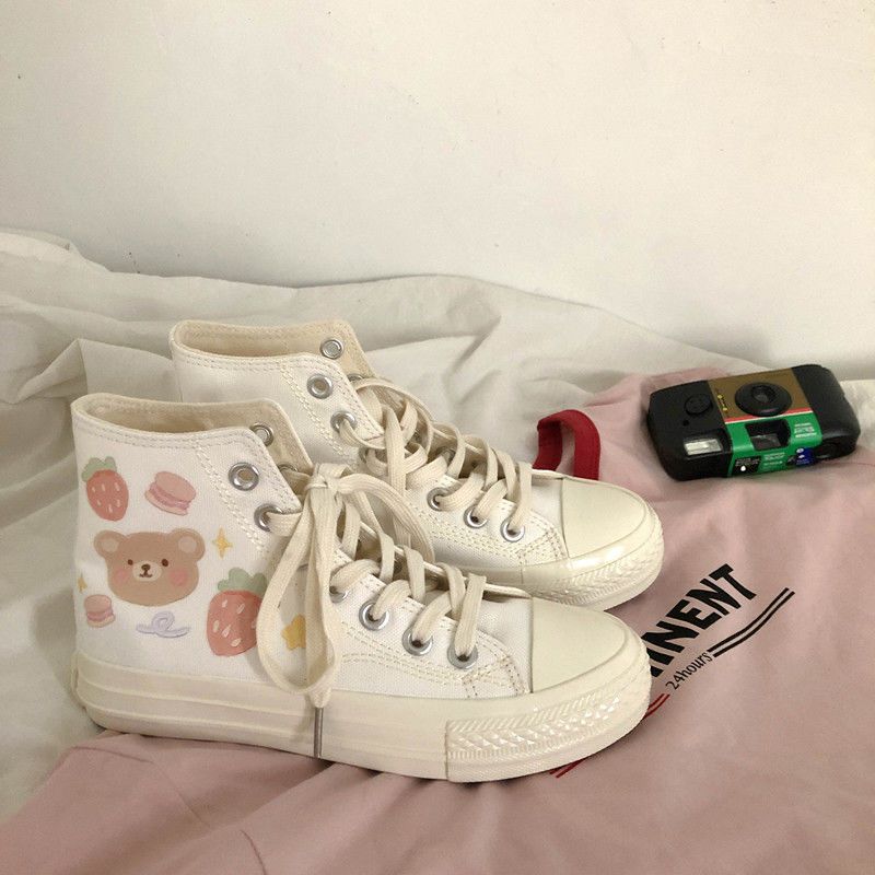 Soft girl high top canvas shoes girl heart small white shoes graffiti hand painted lovely fairy board shoes ins low top white shoes