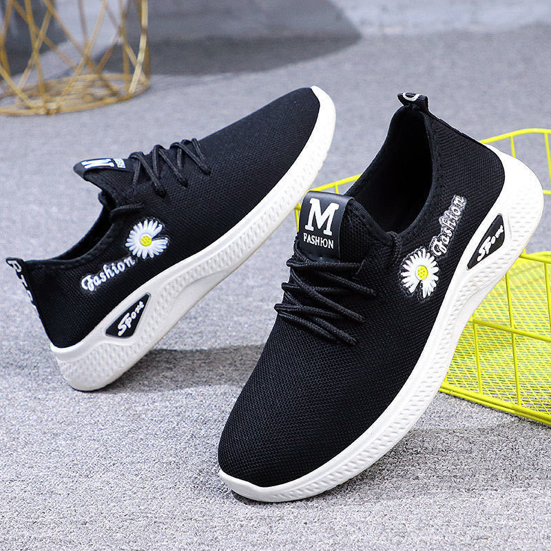 Sports casual shoes women's Korean version of all-around one legged lazy shoes mother's running shoes hollow shoes women's old Beijing cloth shoes
