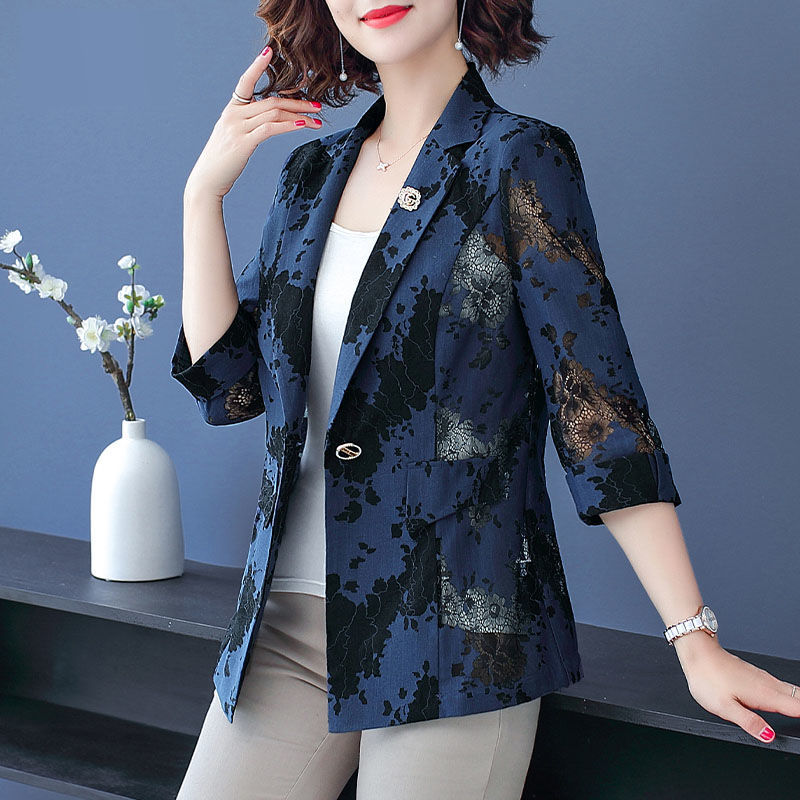 Lace women's top spring and summer Korean version of middle-aged and elderly mothers with noble temperament, self-cultivation and thin suit jacket for women
