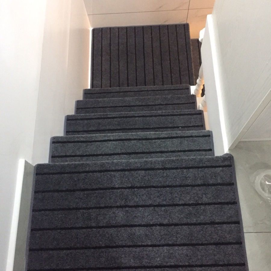简约楼梯踏步垫台阶楼梯地毯免胶自吸满铺防滑楼梯垫家用水泥地毯