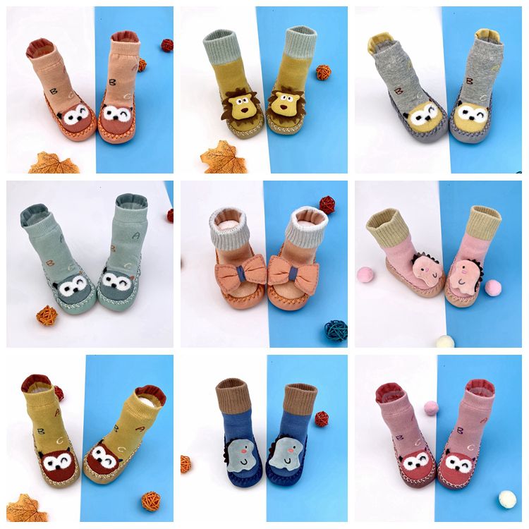 Baby shoes and socks autumn and winter thickened warm soft bottom toddler baby going out shoes and socks medium stockings non-slip non-falling shoes