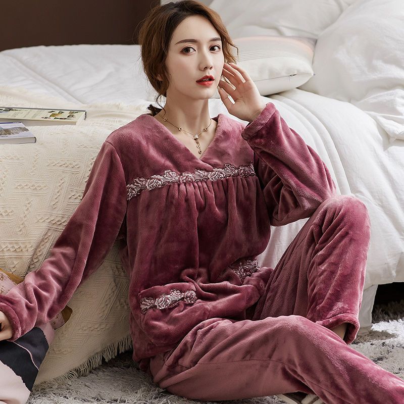秋冬季睡衣女珊瑚绒加厚中老年女士妈妈宽松大码法兰绒家居服套装