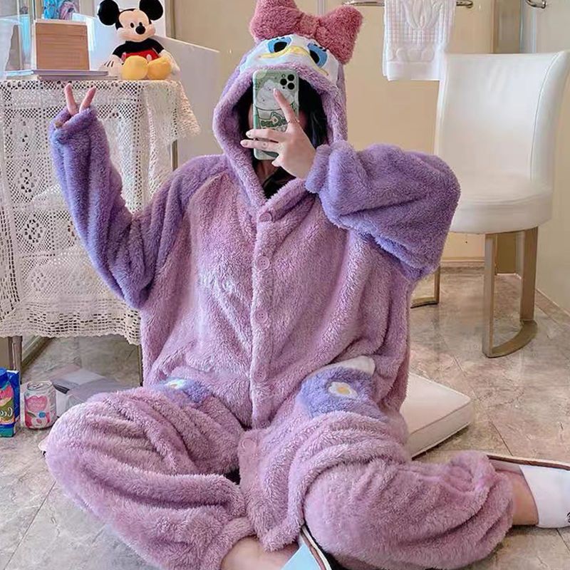 Donald Duck coral cashmere pajamas women's autumn and winter cashmere thickened warm flannel bathrobe Nightgown home suit
