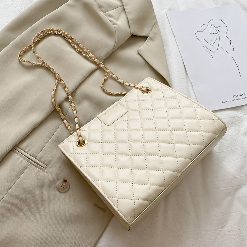 女包包2020新款潮今年流行法式小众设计菱格斜挎包法国质感单肩包