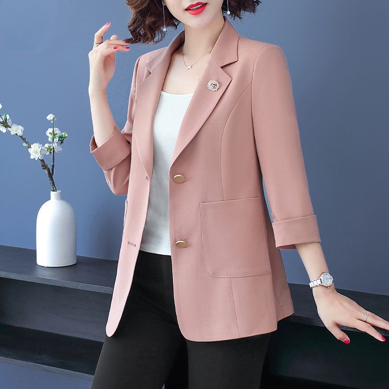2023 new spring and autumn Korean version of the middle-aged and elderly mother's temperament jacket female foreign style thin small suit jacket female