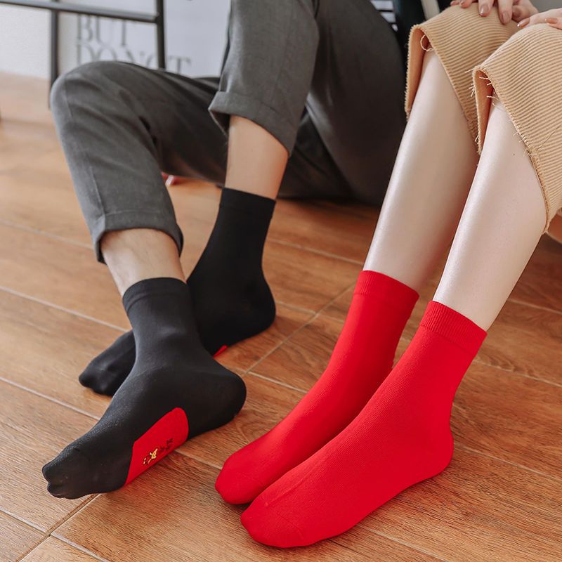 Benmingnian socks children's boys stepping on villains in the middle of the tube Universiade red socks male and female lovers socks year of the ox red socks