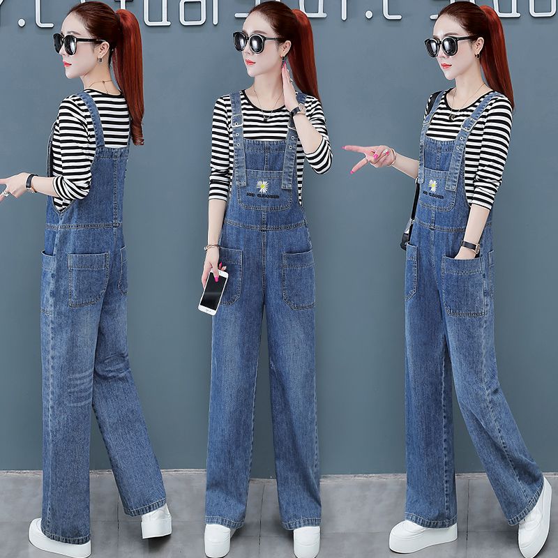 Denim overalls women's 2023 spring and autumn new Korean version of loose-fitting age-reducing western-style wide-leg jumpsuit trousers suit