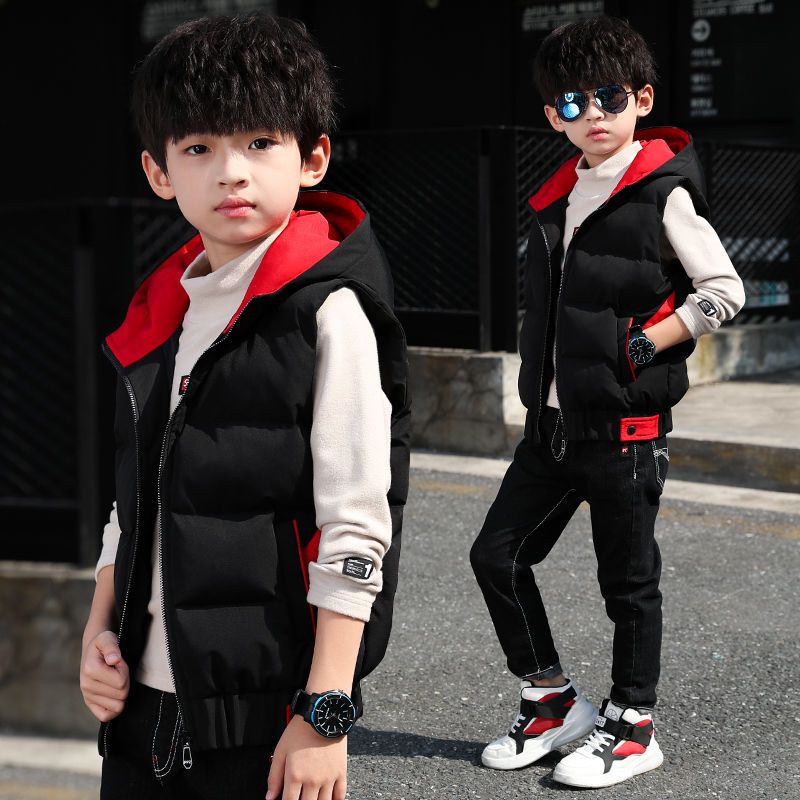 Children's wear boys' Ma Jia Qiu winter wear 2020 new Zhongda children's thickened Hooded Vest winter vest 12 years old