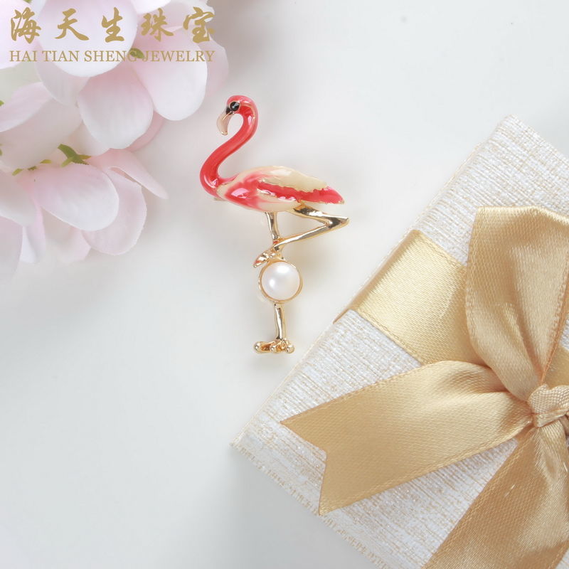 新年礼物珍珠胸花胸针女高档气质小众设计感别针丝巾扣ins高颜值