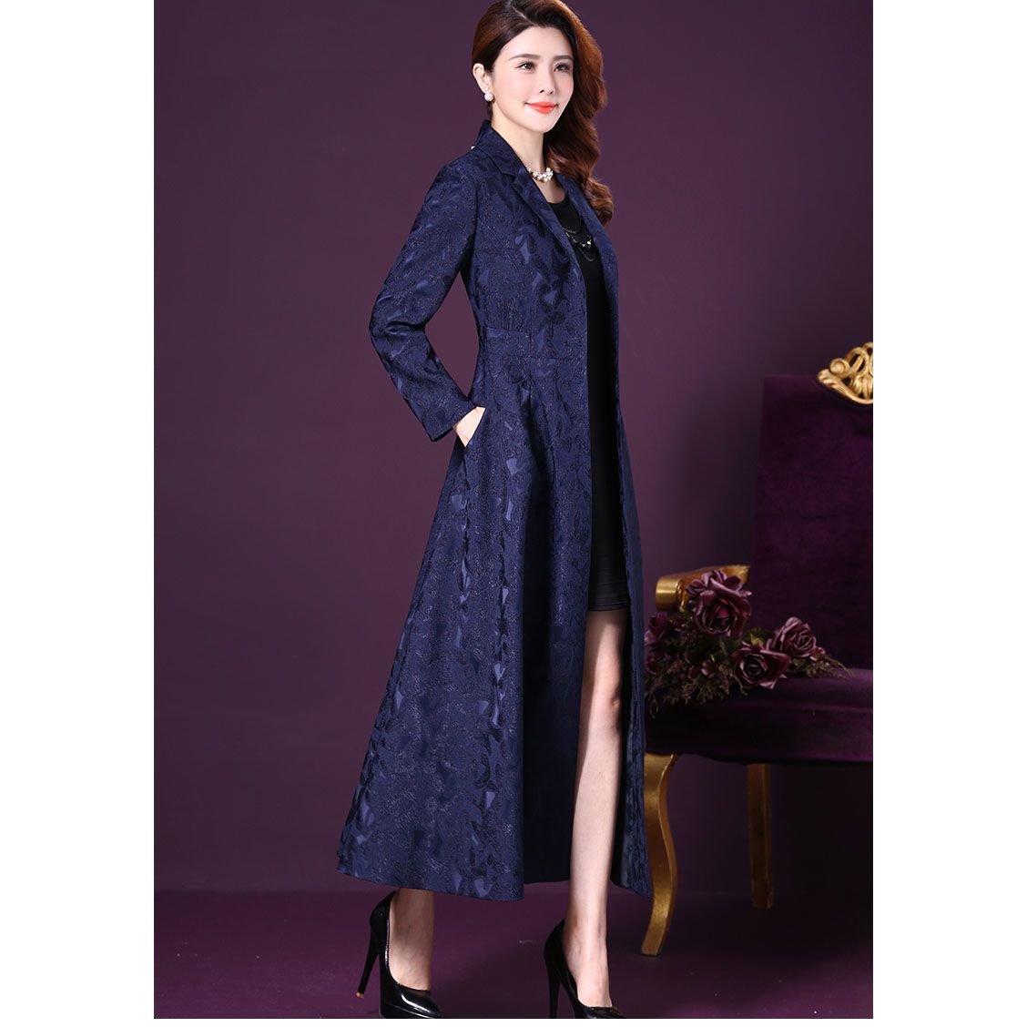 High grade windbreaker women's long style 2021 autumn new Korean style slim noble print large hem slim fitting women's coat