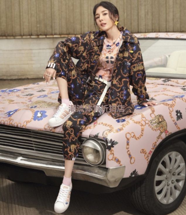 MOMO精品-愛迪達Adidas 新款楊冪同款豹子印花嘻哈潮流運動女外套夾克長褲GD4274 GD4275 | Yahoo奇摩拍賣