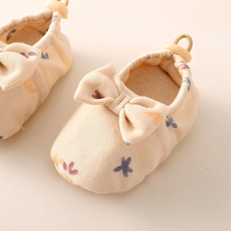 婴儿鞋子秋冬软底男女宝宝6到12个月软底步前鞋防滑布鞋一岁脚套