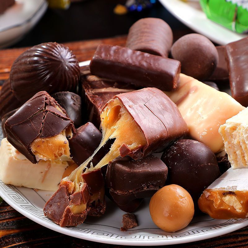 俄罗斯进口多种夹心巧克力混合散装糖紫皮糖喜糖年货礼包礼盒批发
