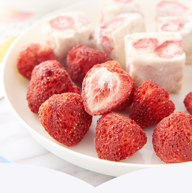 冻干草莓脆办公室休闲小零食即食小吃草莓干网红水果干果脯批发
