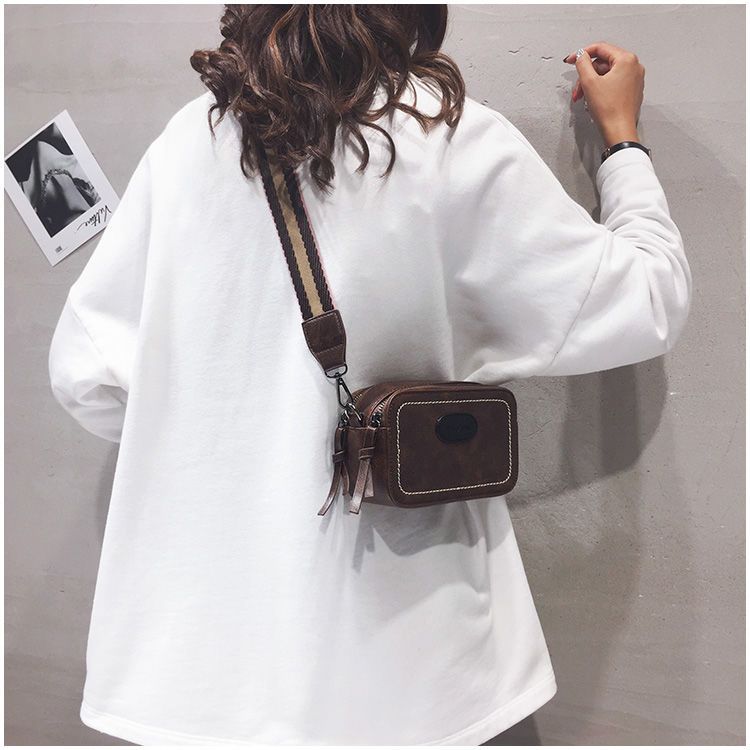 Borsa da donna di alta qualità, nuova tracolla per celebrità di Internet alla moda del 2024 per studentesse, versione coreana versatile_voghion.com