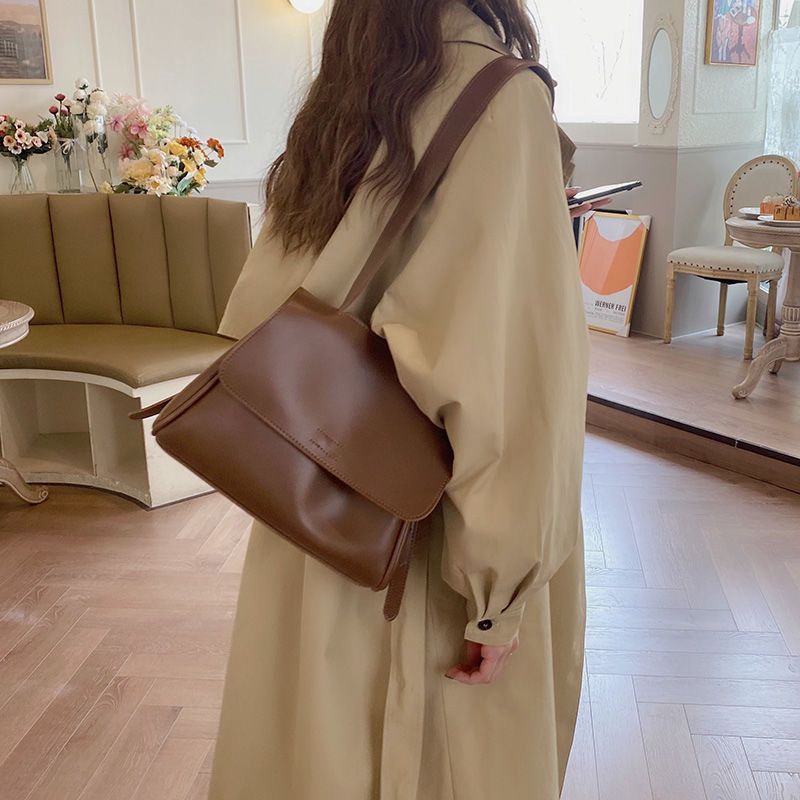 濃郁深棕韓國ins新款2020秋冬翻蓋包氣質通勤pu包女單肩斜挎包潮