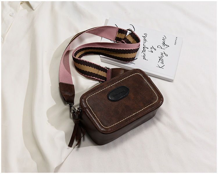 Borsa da donna di alta qualità, nuova tracolla per celebrità di Internet alla moda del 2024 per studentesse, versione coreana versatile_voghion.com