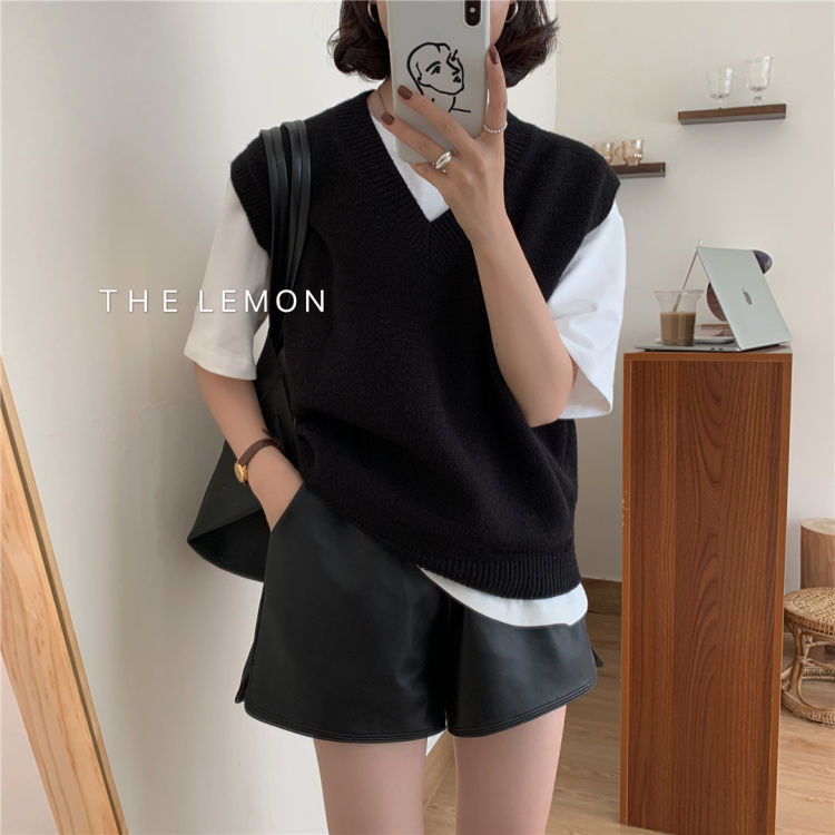 Autumn new V-neck pullover academic lazy black sweater vest women wear loose Korean knitted waistcoat