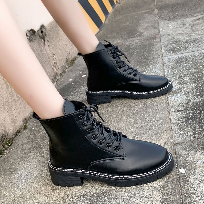 Martin boots women British Wind 2020 new style flat sole small boots spring and autumn single boot Plush locomotive boots winter