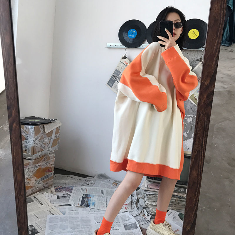 Fat MM extra large size 300 catties pregnant women plus velvet skirt autumn and winter loose belly hidden meat splicing color contrast mid-length sweater