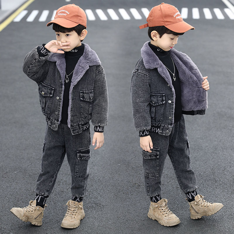 Boys' Plush suit 2020 new medium and large children's handsome children's winter wear thickened foreign style boy jeans two piece set