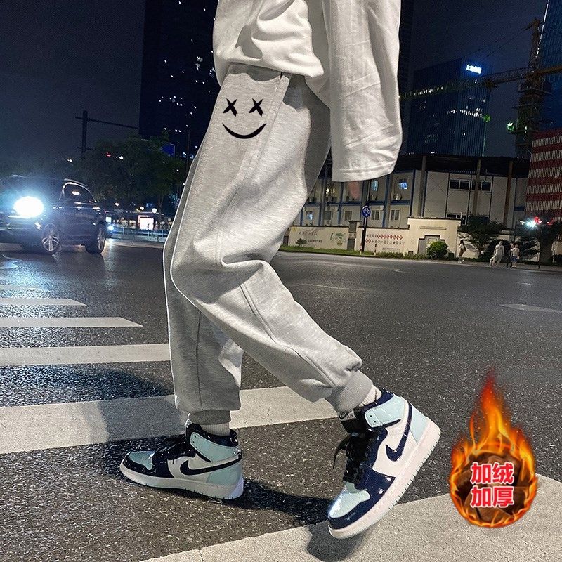 Fleece and thickened sports pants men's loose leg pants casual trousers Korean version of the trend 1/2 pants autumn and winter tide