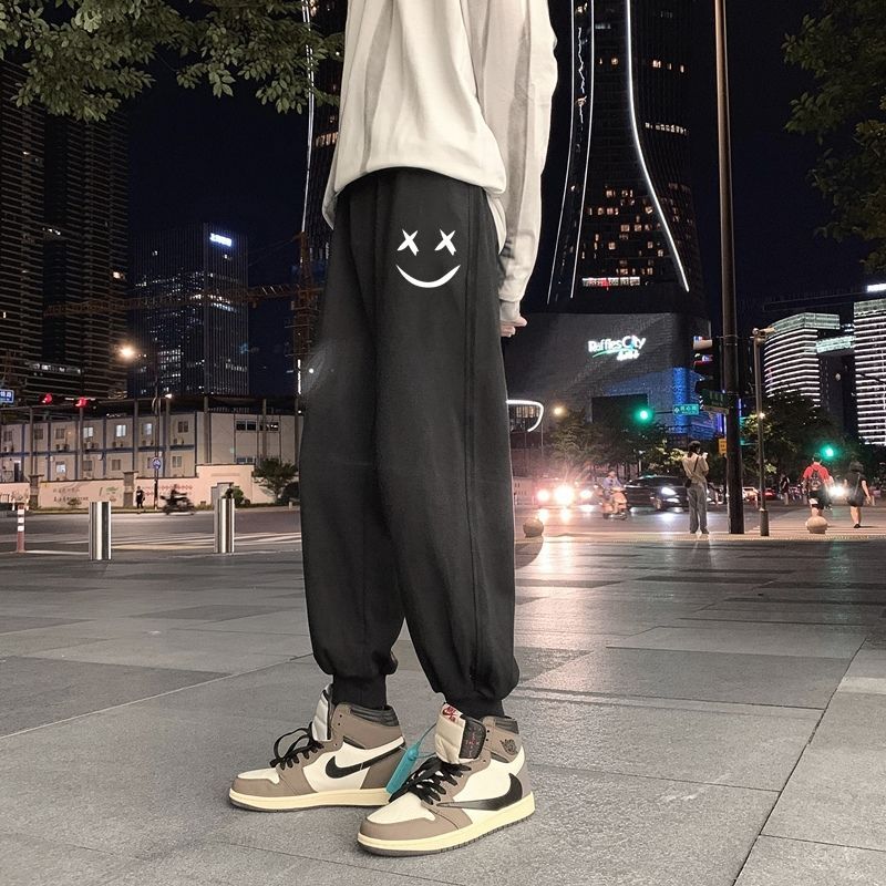 Fleece and thickened sports pants men's loose leg pants casual trousers Korean version of the trend 1/2 pants autumn and winter tide