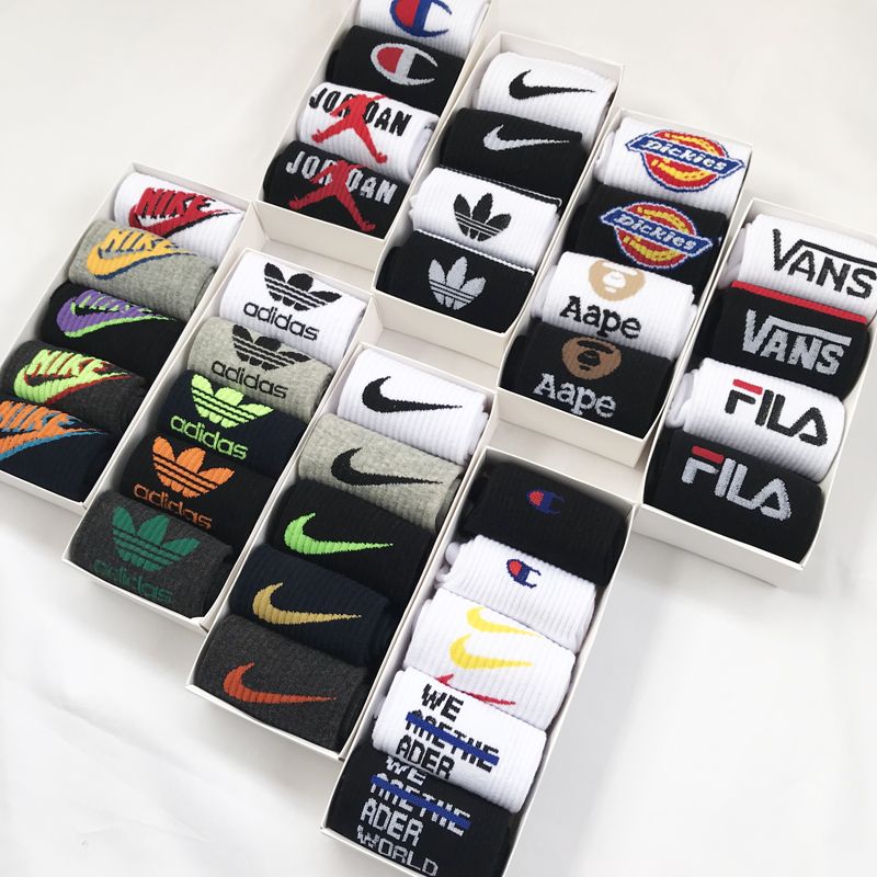 Trendy stockings Street trendy brand students hip hop skateboard basketball lovers middle sock spring and summer yuansuo