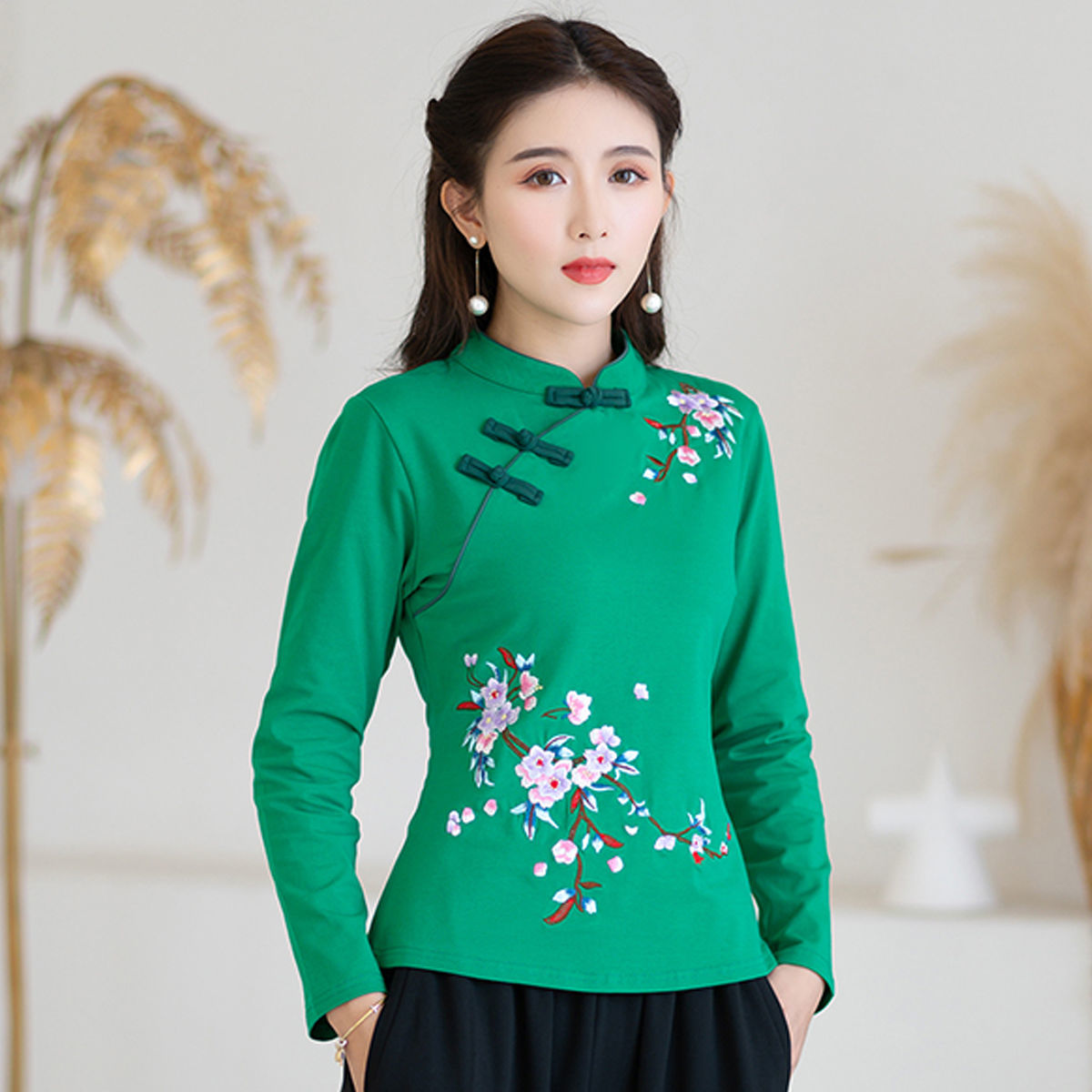 Autumn and winter new ethnic style embroidery button small stand collar long-sleeved t-shirt Chinese style embroidery slim large size bottoming shirt