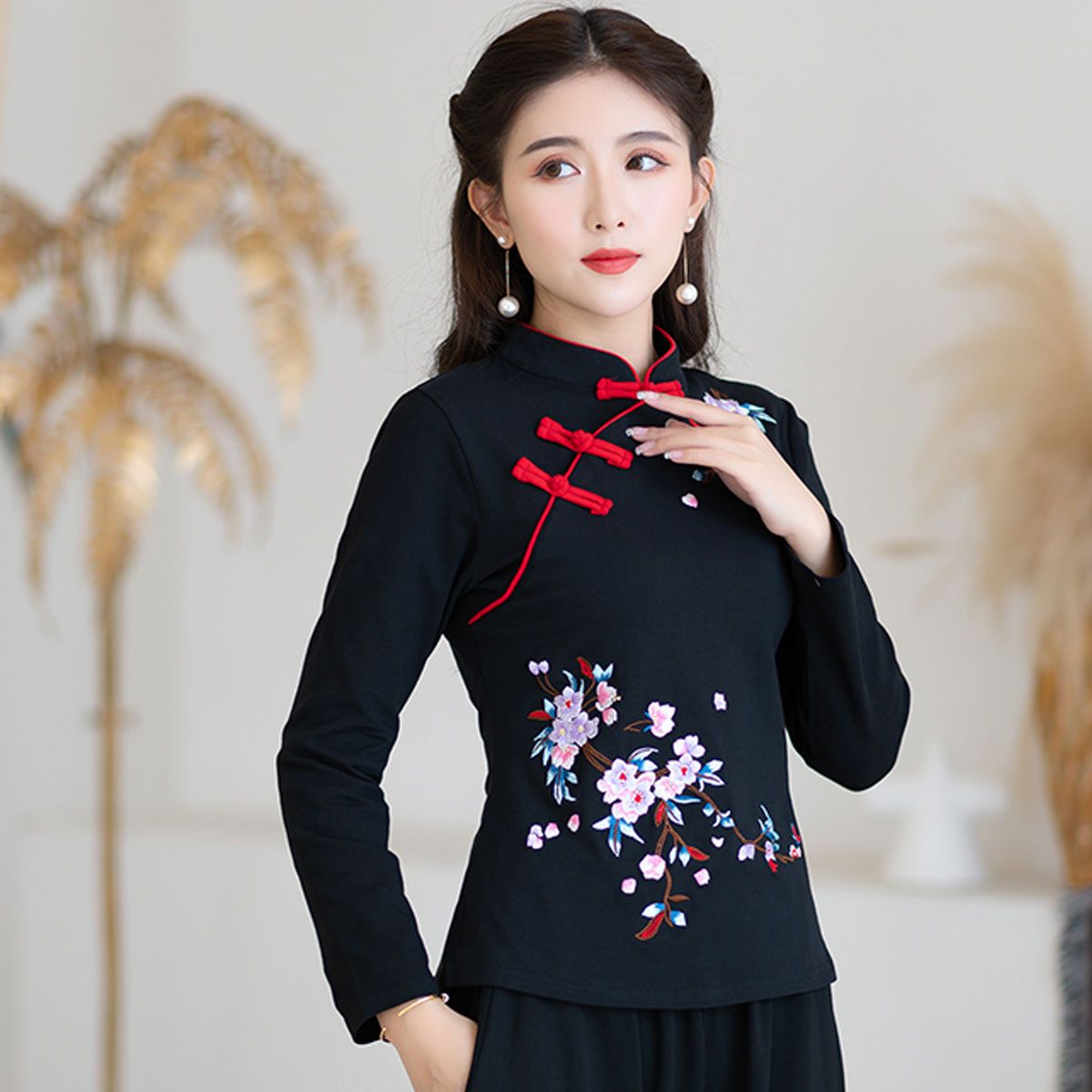 Autumn and winter new ethnic style embroidery button small stand collar long-sleeved t-shirt Chinese style embroidery slim large size bottoming shirt