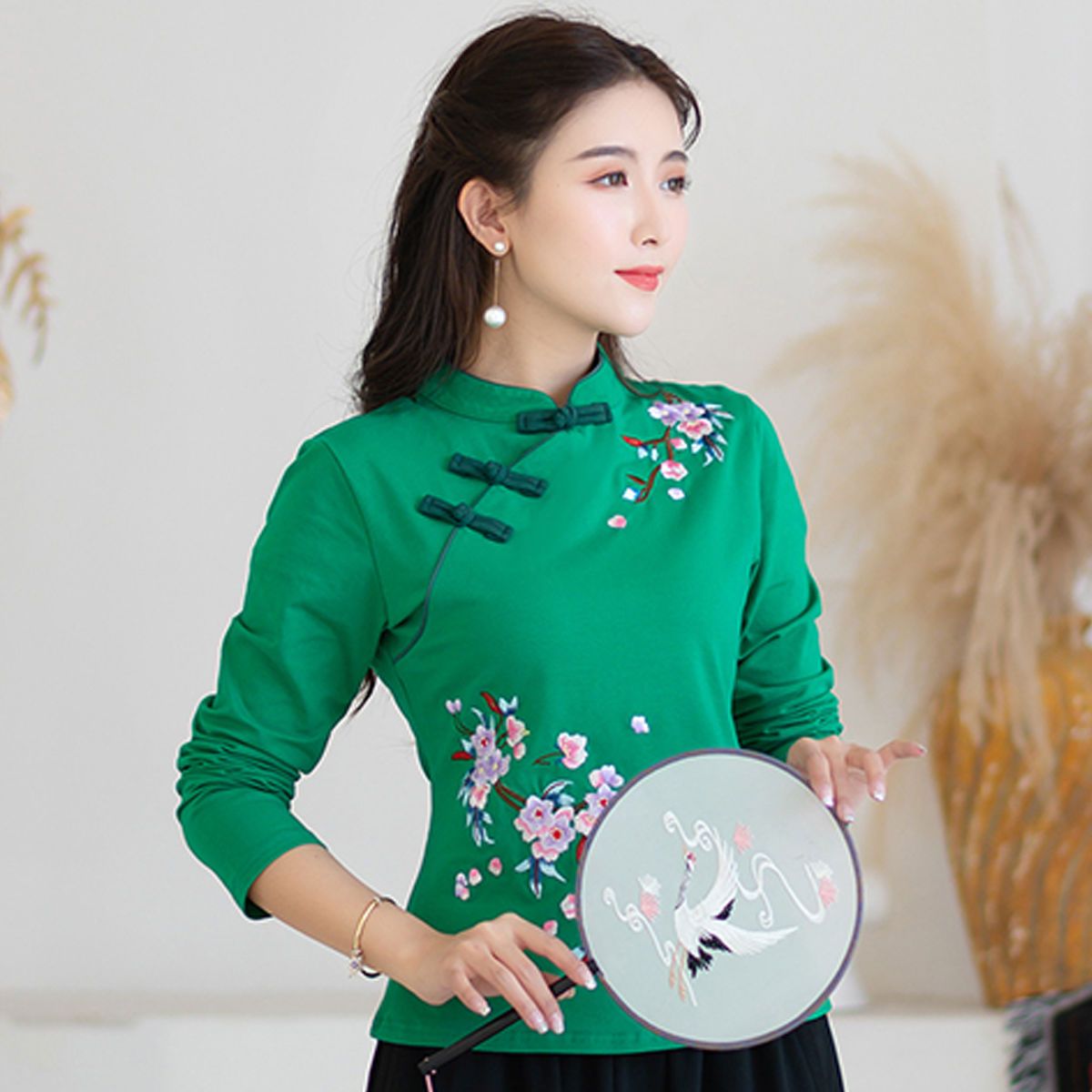 Autumn and winter new ethnic style embroidery button small stand collar long-sleeved t-shirt Chinese style embroidery slim large size bottoming shirt