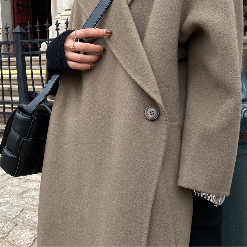Woolen coat, tweed coat, temperament windbreaker, long style, knee length, new Hepburn style, extra long and thin in winter