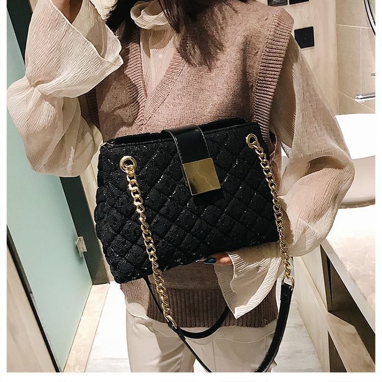 蕾絲包包女2023新款大容量鏈條包ins超火包高級感小眾設計單肩包