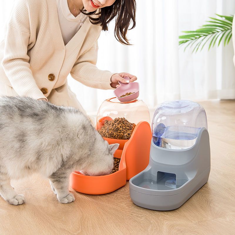 Dog automatic drinking fountain feeder drinking fountain hanging mobile artifact Teddy drinking fountain cat pet supplies