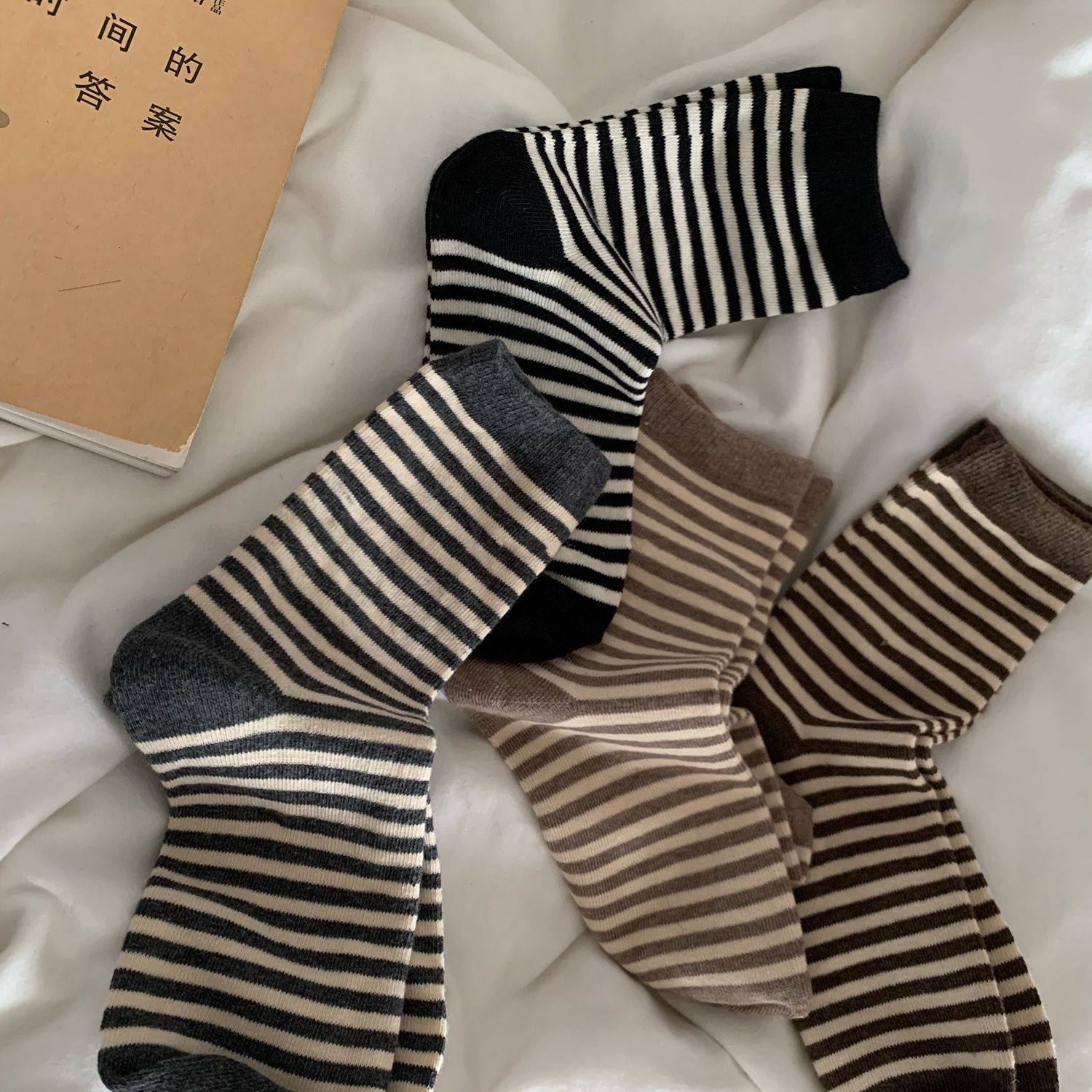 Lillian | Striped socks for women, Korean version, mid-calf, simple ins, cute Japanese style, literary and versatile couple sweat-absorbent cotton socks