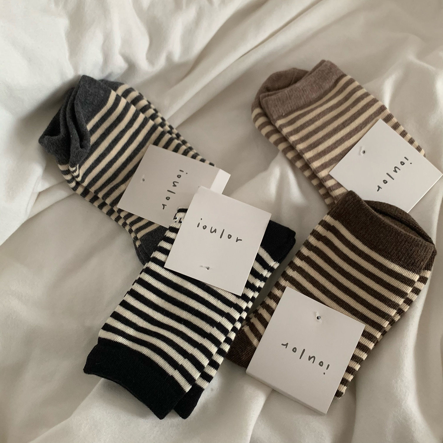 Lillian | Striped socks for women, Korean version, mid-calf, simple ins, cute Japanese style, literary and versatile couple sweat-absorbent cotton socks