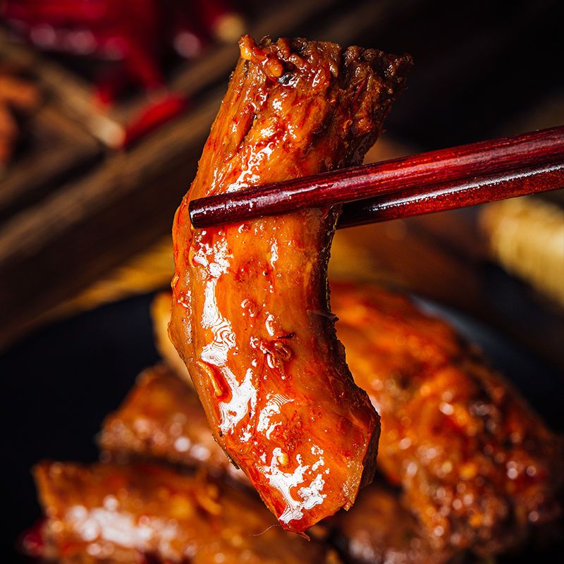 雷黑鸭鸭脖子锁鲜装盒装香辣卤味休闲零食小吃四川特产鸭脖熟食